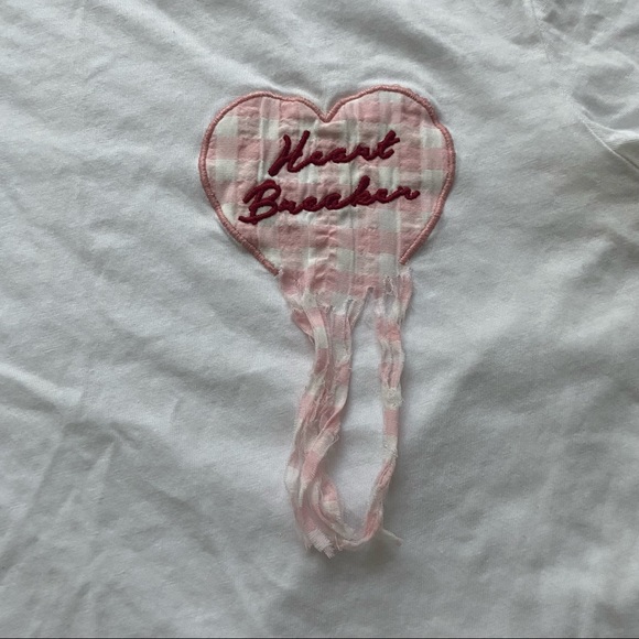 "Heart Breaker" H&M small pink and white crop top tee - Picture 2 of 7
